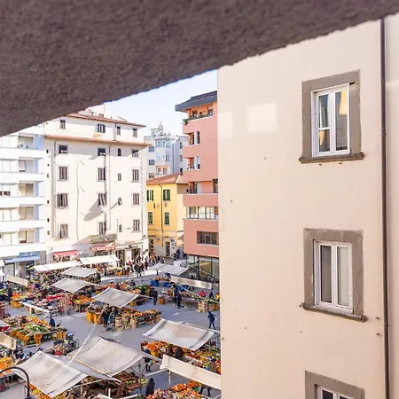 Guesthost - Piazza Cavallotti & Mercato Apartment! *